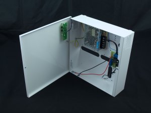 DELTA zasilacz buforowy w szafce naściennej 24V/4A, Ibat=0.4A, miejsce na Aku 2 x 12V/7.2Ah
