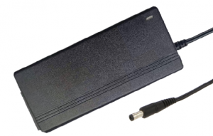 12V/5A/60W, desktop, gniazdo AC: IEC C14. wtyk DC 2.1x5.5mm prosty