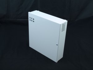 Zasilacz buforowy w szafce naściennej 24V/1.6A, miejsce na miejsce na Aku 2 x 12V/7.2Ah
